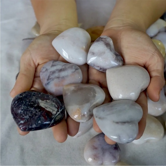 Earth Art hand crafted artisan Other - GEMSTONE HEART 💛🧡💜🤍🩷🩵